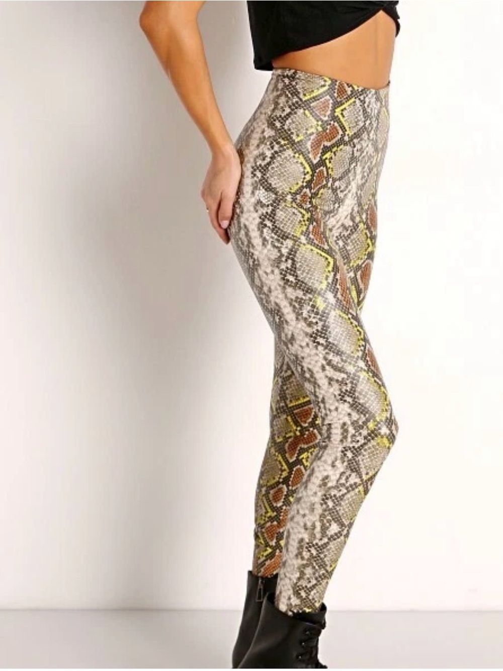 Commando Faux Leather Snakeskin Leggings M